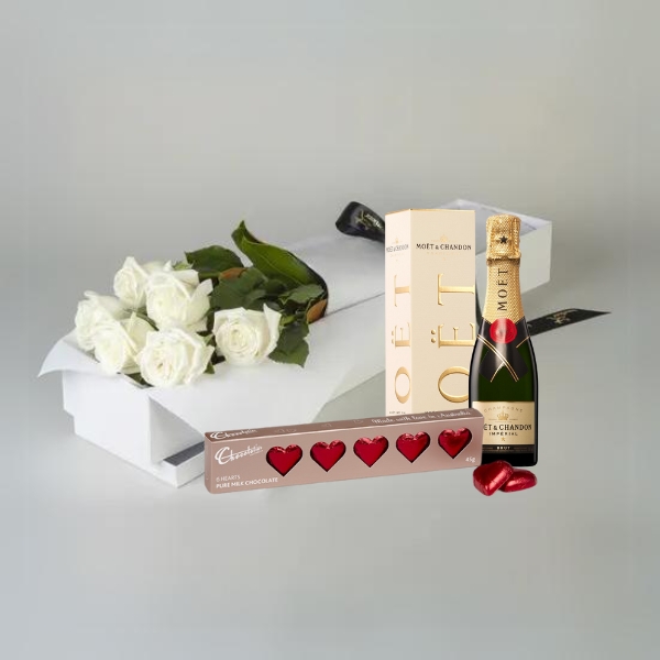 Mini Moet Moment Gift Pack with White Roses
