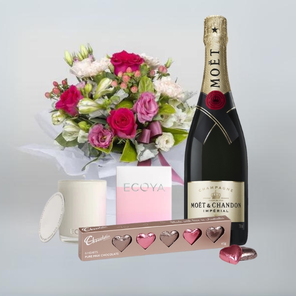 This Love Valentines Deluxe Gift Pack with Moet