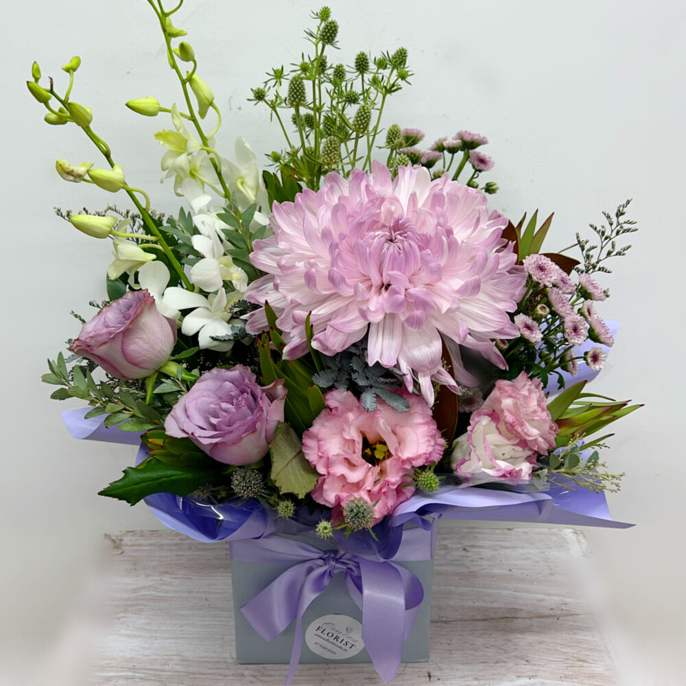 Daisy Jones Floral Arrangement